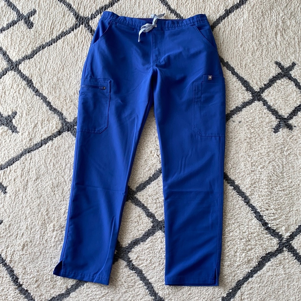 Figs Women’s Yola Petite Skinny Scrub Pants